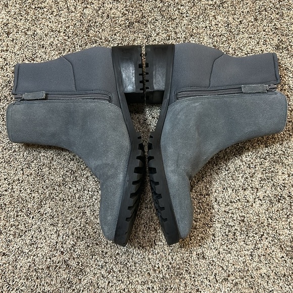 Talbots Tish Stretch Suede Ankle Boot Gray size 10 - Picture 6 of 15